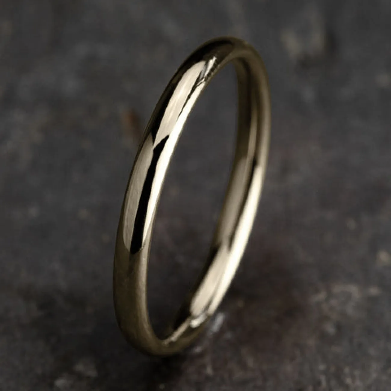 18K Yellow Gold Regular Dome Comfort Fit 2.5 Wedding Band Ring
