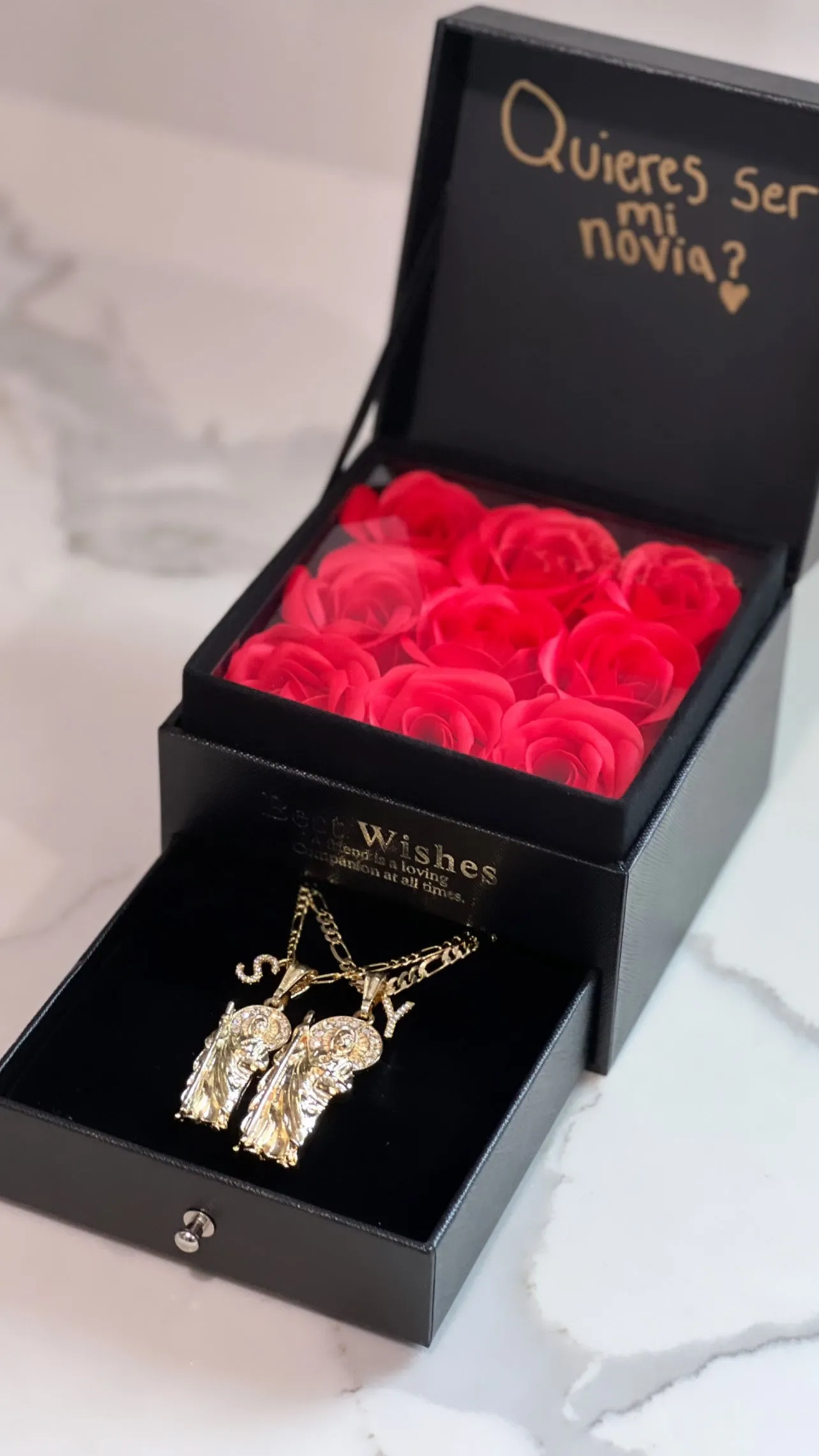 Box with roses