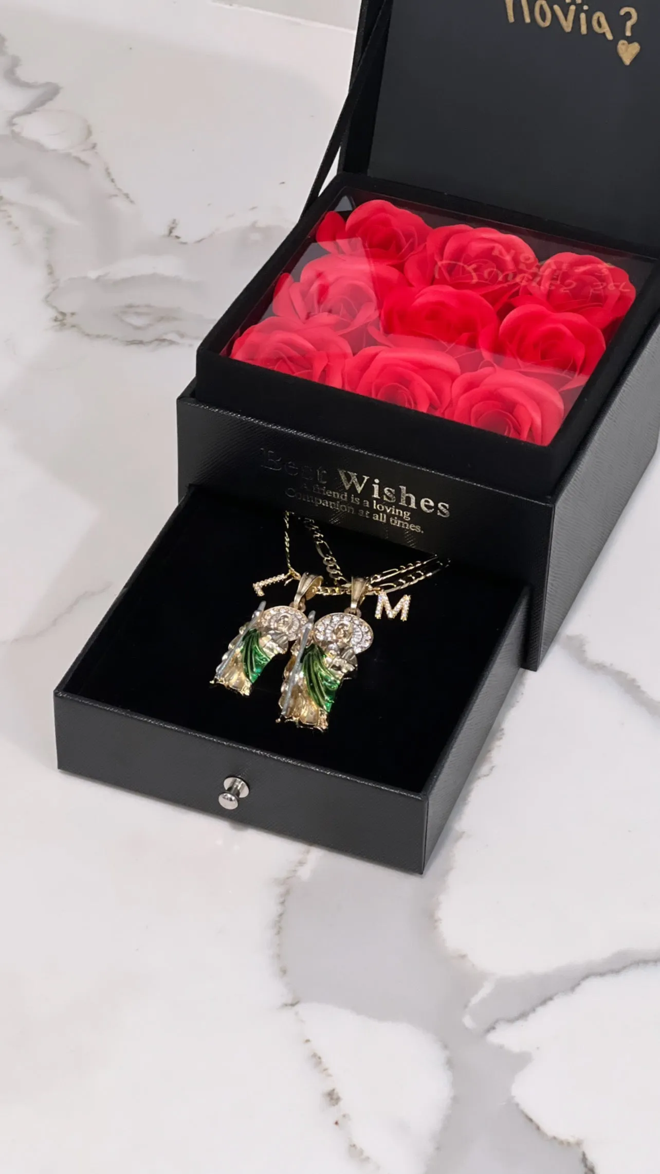 Box with roses