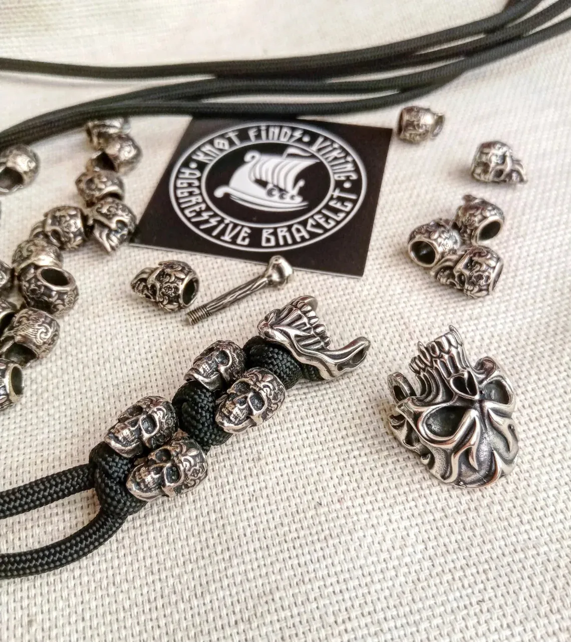 Celtic steel beads, SKULL, ua tactical paracord 550. Set for weaving a bracelet from paracord.  DIY gift.  Do it yourself.