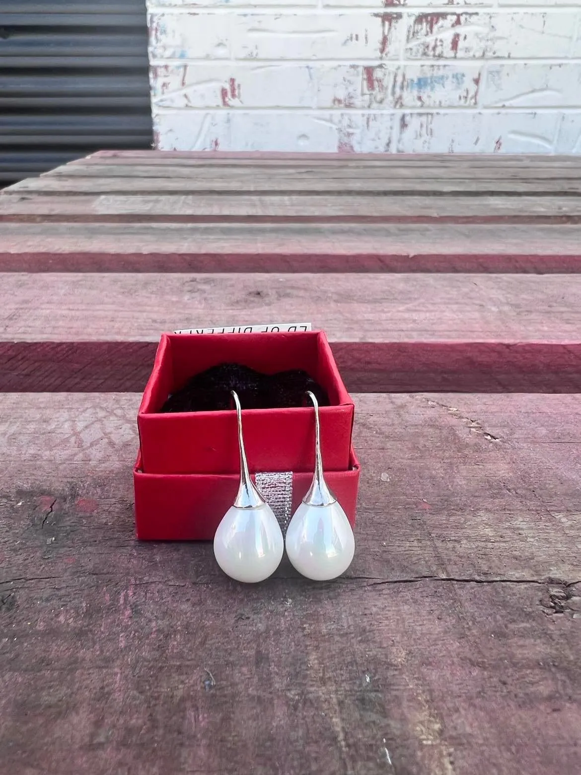 Drop Pearl Earrings
