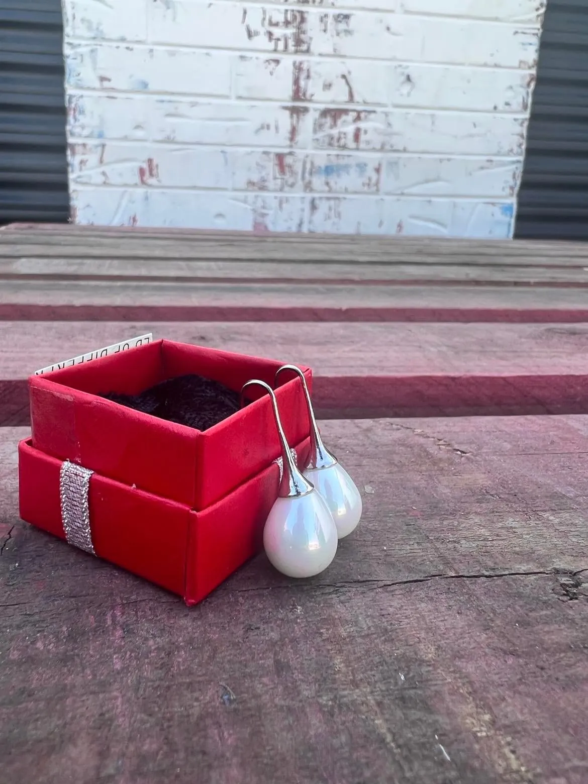Drop Pearl Earrings