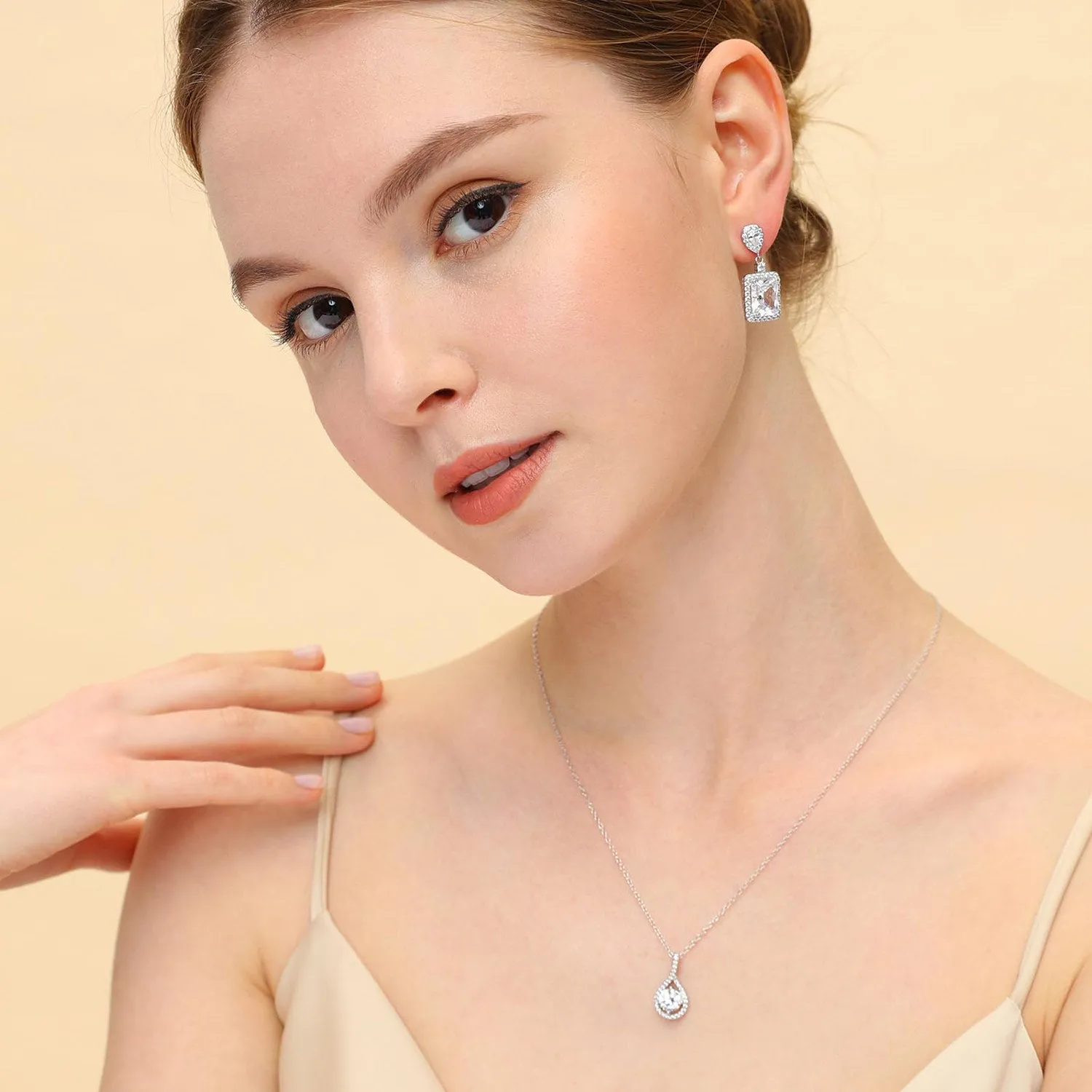 Emerald Drop Earrings