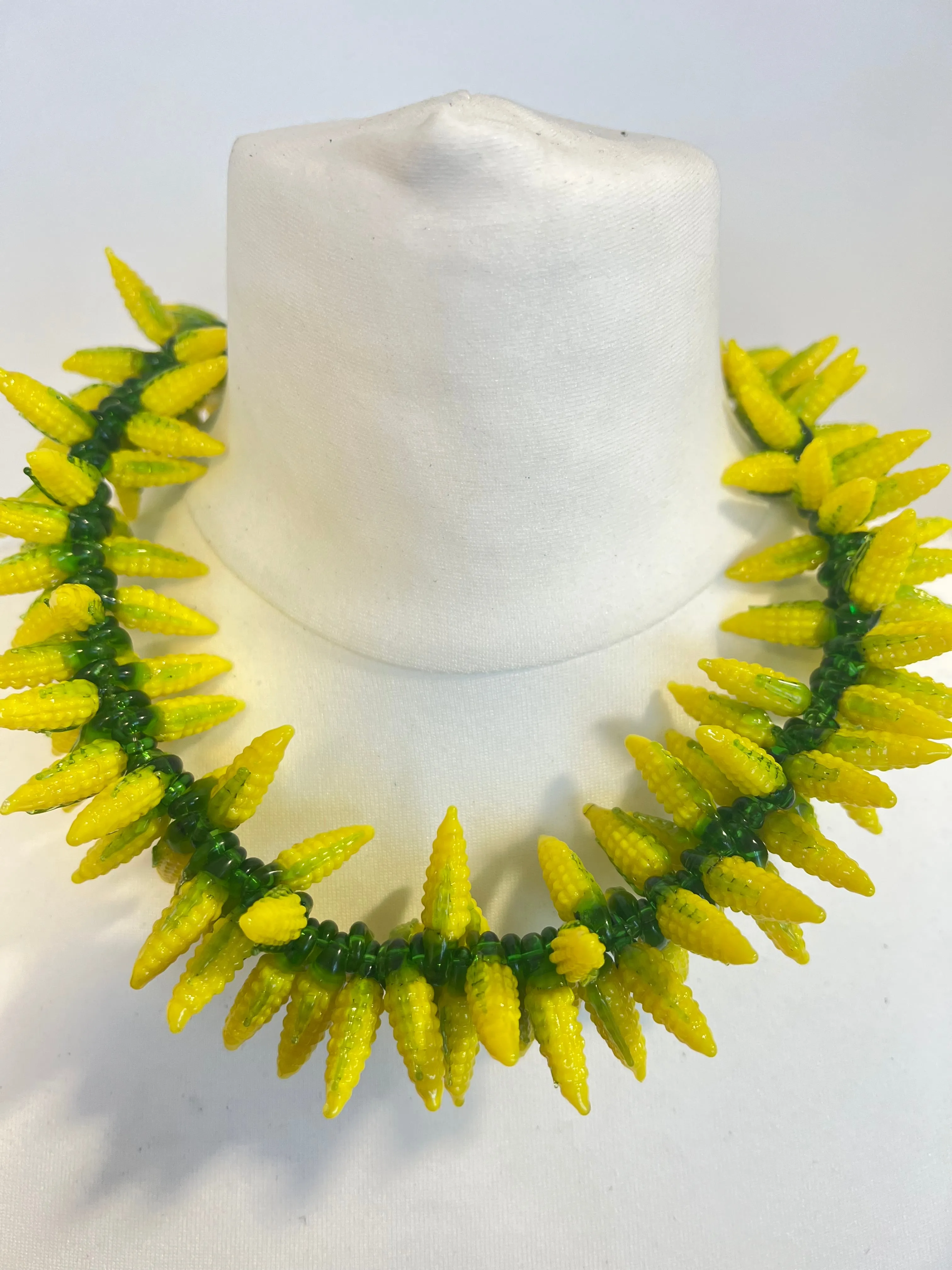 GLASS NECKLACES -SHORT