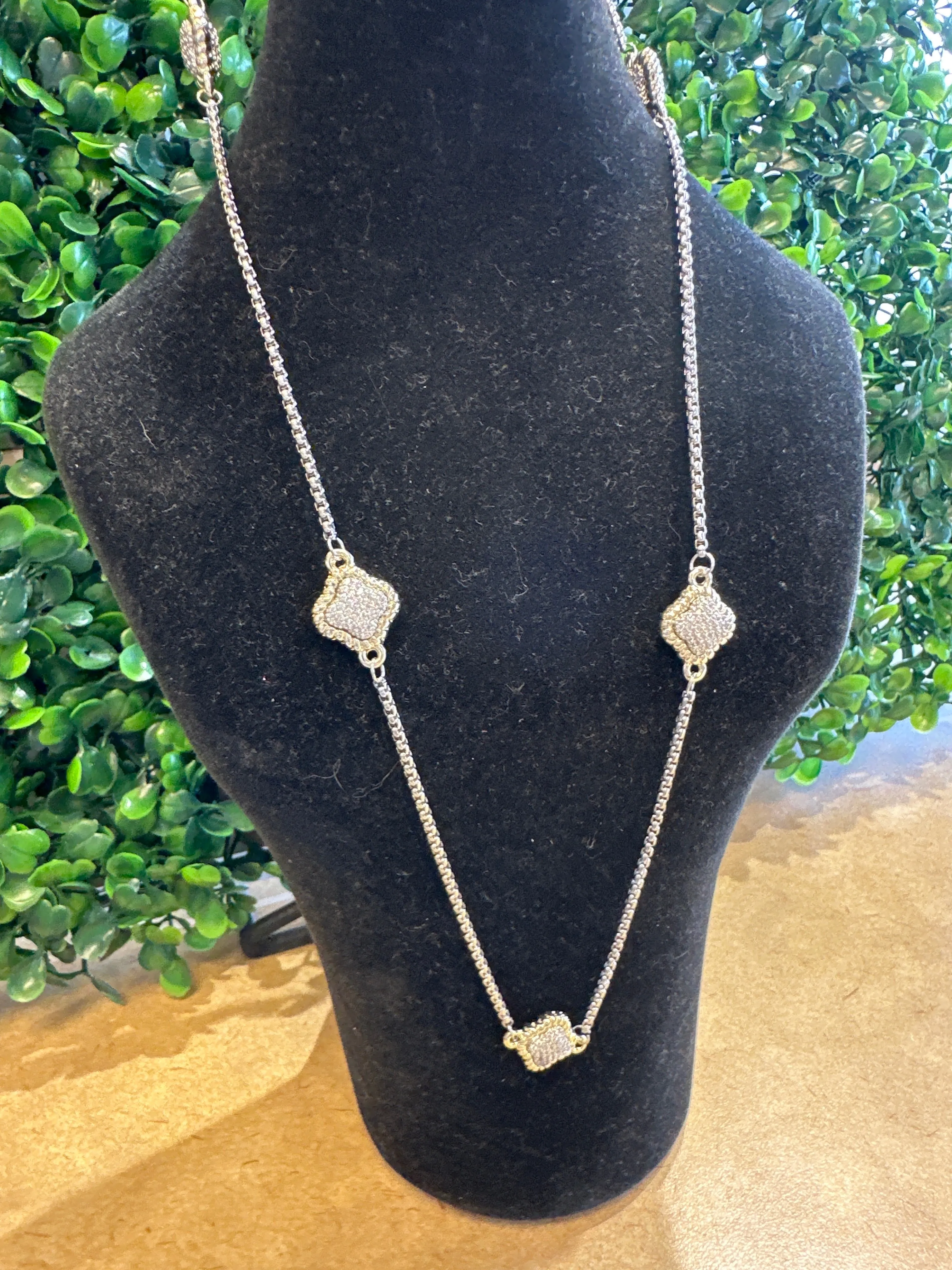LONG NECKLACES