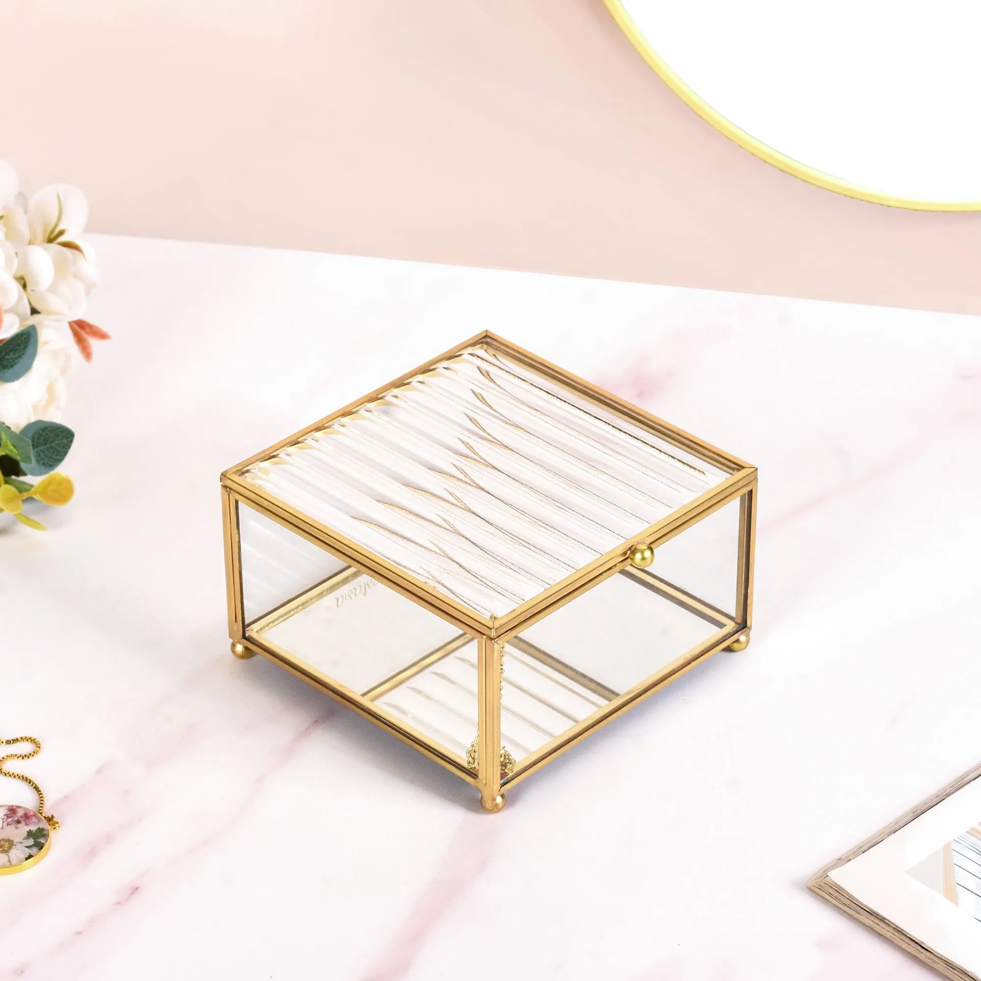 Luxe Fluted Lid Glass Vanity Box