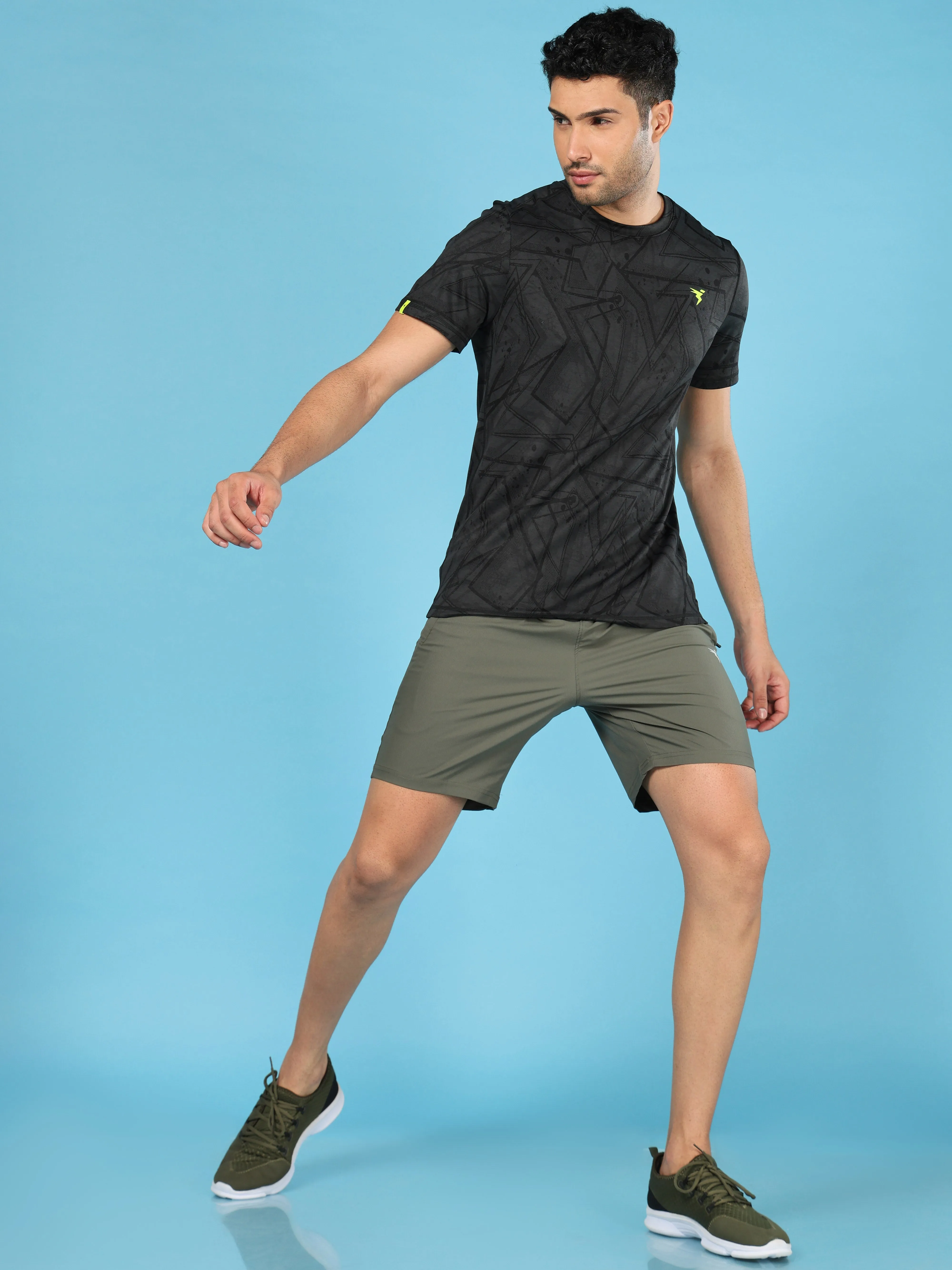 Men Solid Relax Fit Shorts with TECHNOLITE