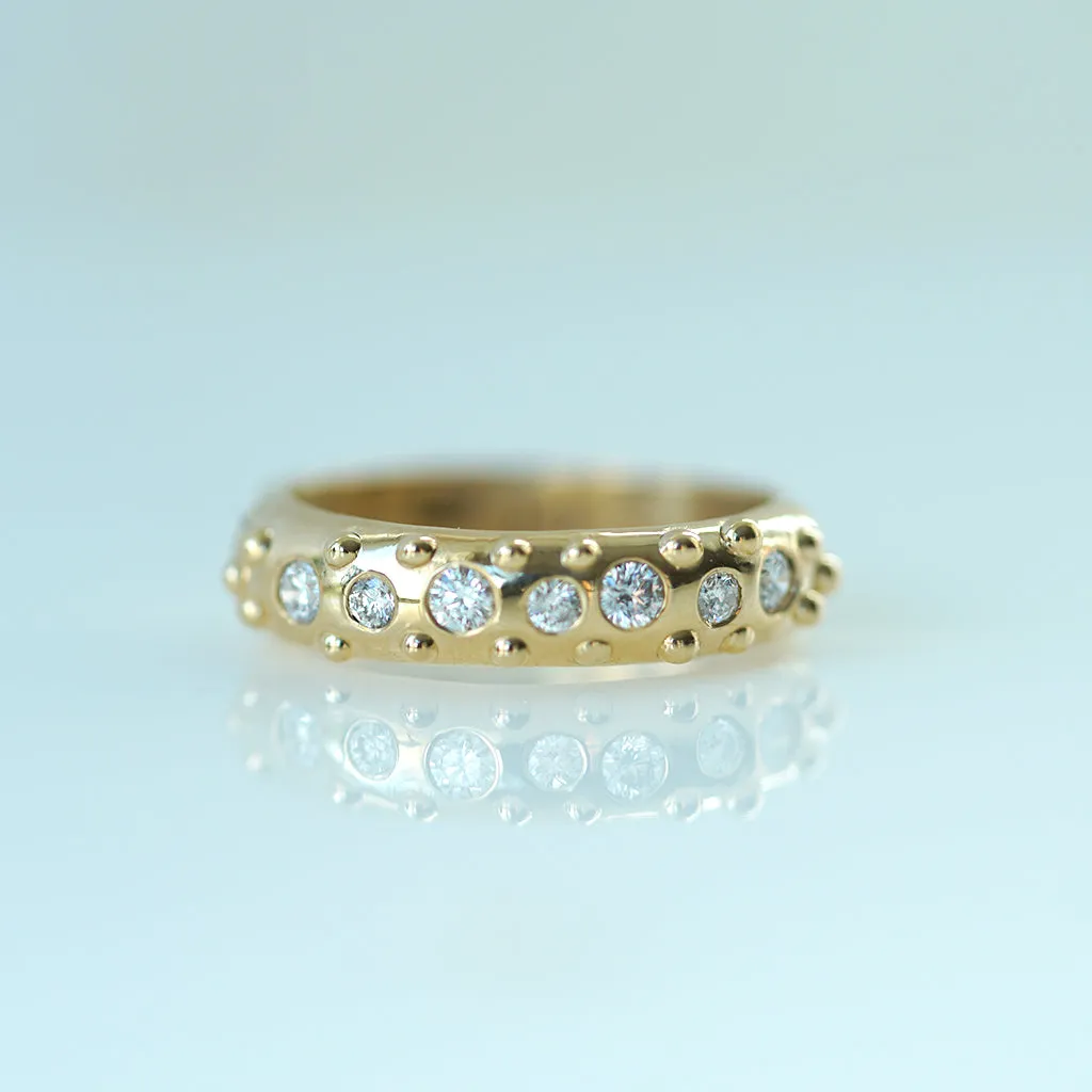 Romanesque Stack Ring with diamonds comfort fit