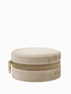 ROUND JEWELLERY TRAVEL CASE | CHAMPAGNE