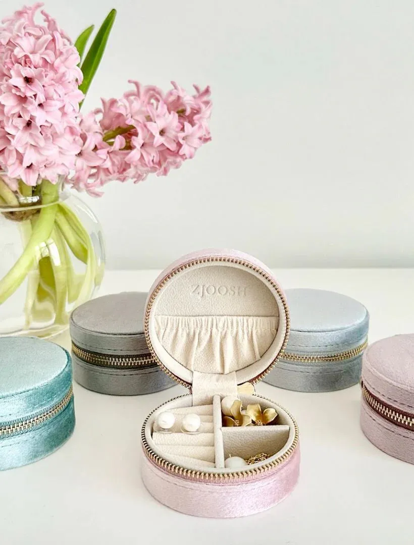 ROUND JEWELLERY TRAVEL CASE | PINK