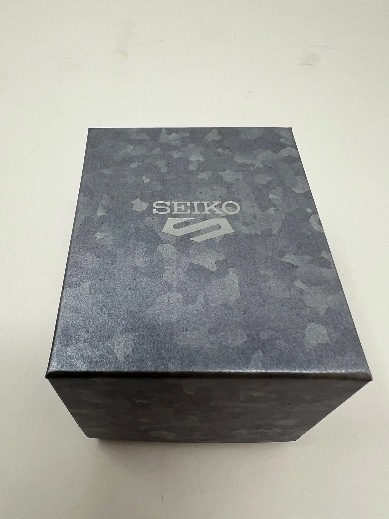 Seiko 5 Sports SRPK33 10 ATM Water Resistant 38.0mm Vibrant Green Dial Automatic Men's Watch