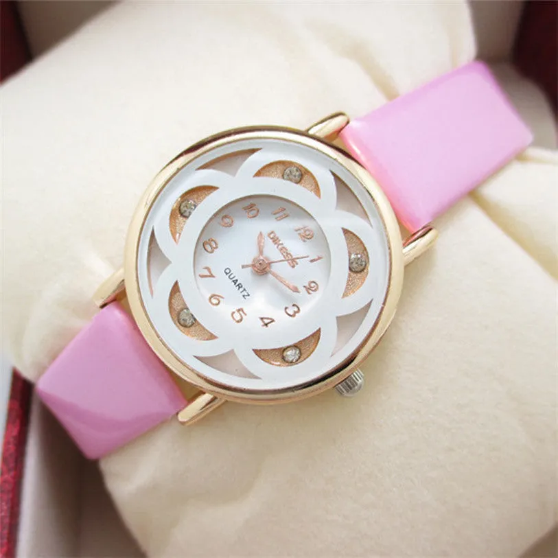 Superior New Business Watch Leisure Models Diamond Bracelet Quartz Faux Leather Wrist Watch for Women