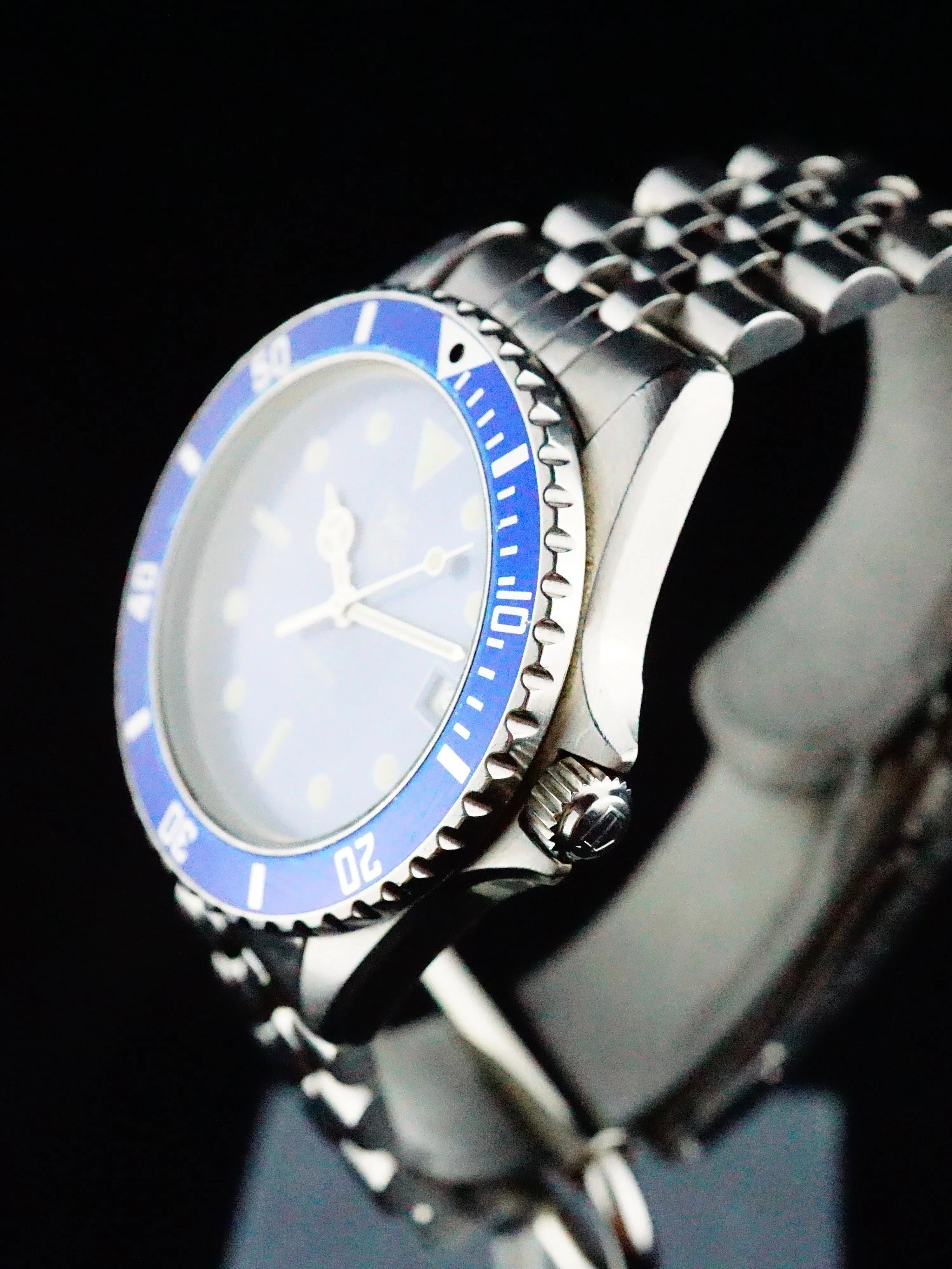 TAG Heuer 1000 Professional Diver Blue Dial (Ref 980.613N)